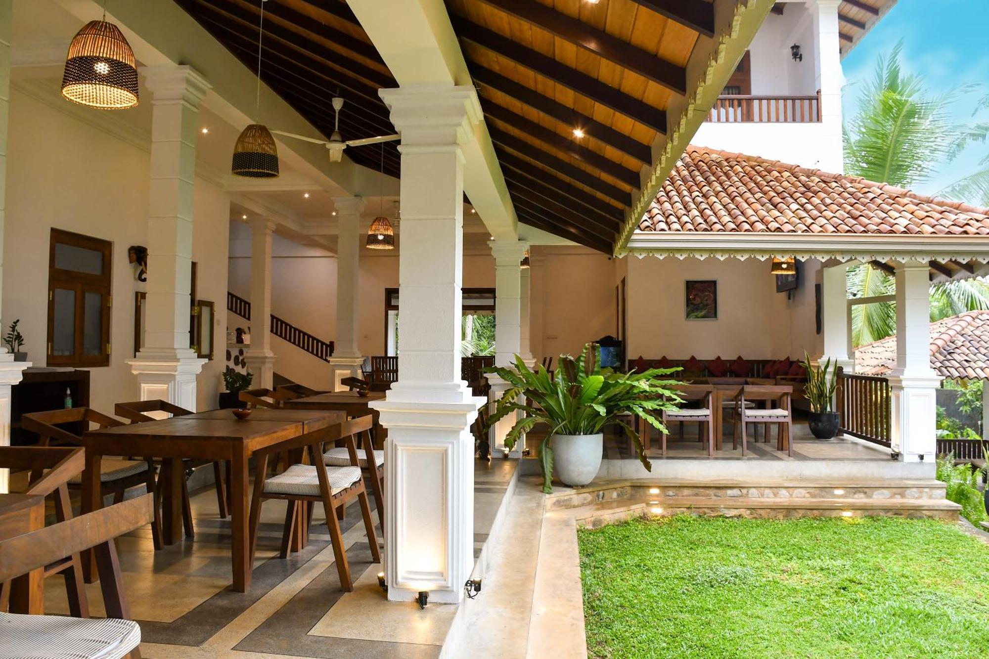 Serenity Boutique - Unawatuna Exteriör bild